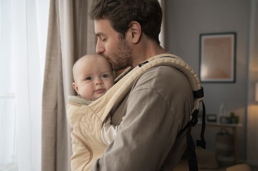 Allowing Strangers to Hug and Kiss Your Baby